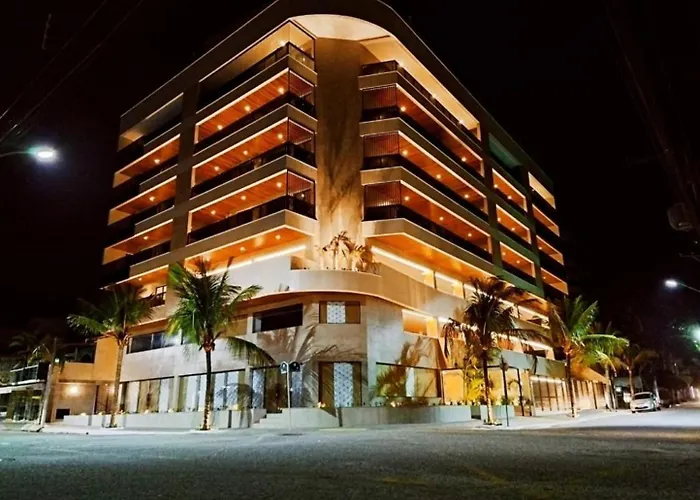 Apê Família Praia do Forte com 2 Quartos e Sacada Cabo Frio