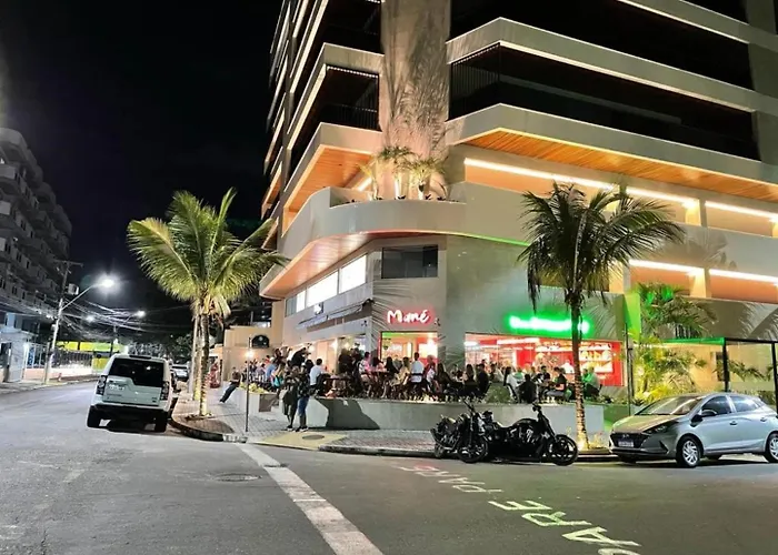 Apê Família Praia do Forte com 2 Quartos e Sacada Cabo Frio